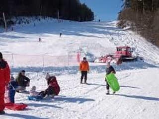 Liptovský Mikuláš pripravil pre obyvateľov aj rodiny viacero zimných športov na sídliskách