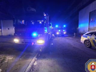 Požiar sušičky v bytovom dome v Petržalke: Hasiči zabránili väčším škodám, škoda 20-tisíc eur