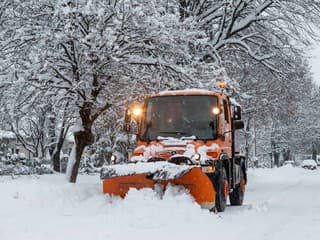 SHMÚ vydal výstrahu: Na severe Slovenska môže v noci napadnúť až 7 cm snehu