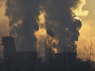 SHMÚ vydal varovanie: V Topoľníkoch stále hrozí smog z prízemného ozónu, ohrozené je zdravie citlivých osôb