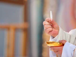 V Spišskej Kapitule odslúžia omšu za obete tragickej nehody: Požehnajú aj nový pamätník trom dievčatám