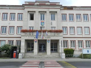 Partizánske modernizuje: Nové auto za 200-tisíc eur posilní zber triedeného odpadu v meste aj okolí