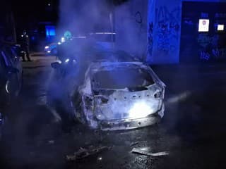 Nočný požiar dvoch áut v Žiline: Úmyselný čin spôsobil škodu za 9000 eur