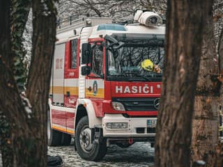 Výjazdy hasičov v Bratislavskom kraji vo februári klesli: Požiarov bolo menej