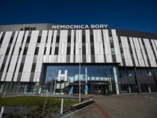 Nemocnica Bory v Bratislave zakázala návštevy na oddeleniach: Platí pre všetkých