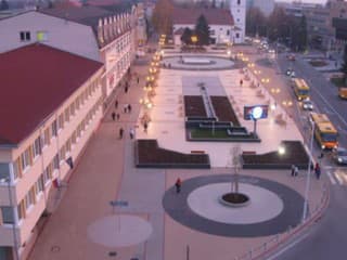 Senica ocenila významné osobnosti: Historik a riaditeľ Slovenského hodvábu získali pocty mesta