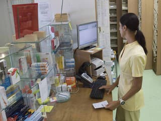 V Bratislave otvorí kraj prvú nonstop lekáreň – lieky dostupné aj v noci, cez víkendy a sviatky