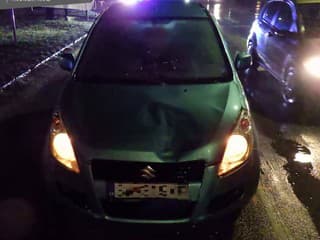 VÁŽNA NEHODA FOTO Opitý vodič zrazil ženu na priechode, je vo vážnom stave