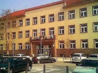 Šaľa investuje takmer 2 milióny eur do obnovy chodníkov: Poznáme, kde sa bude opravovať