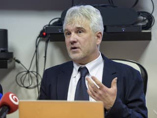 Komisár Mikloško varuje rodičov: Tresty za vysvedčenie deťom len ublížia, radšej ich podporte