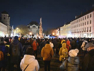 Osem rokov od vraždy Jána Kuciaka: V Košiciach si stovky ľudí pripomenuli aj význam slobodných médií