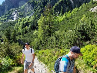 Zlepšiť turistickú infraštruktúru tento rok pomáhali desiatky dobrovoľníkov