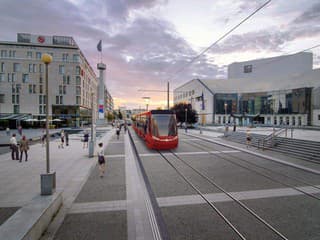 Bratislava dostala zelenú pre novú električkovú trať popred SND – kedy začnú práce?