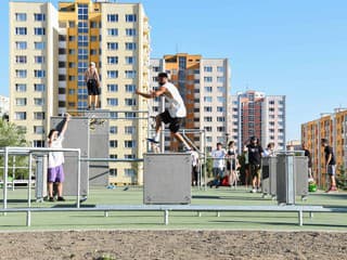 Piešťany menia vnútroblok na sídlisku Adama Trajana: Obyvatelia môžu rozhodnúť o jeho budúcnosti