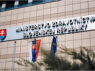 Ministerstvo zdravotníctva berie na vedomie odporúčanie Európskej liekovej agentúry schváliť vakcínu proti chrípke a COVID-19