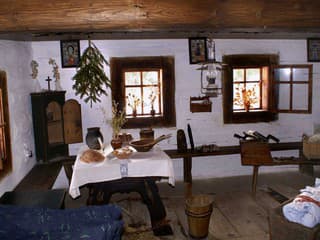 Oravské múzeum obnoví vzácne goralské odevy z Podhalia, vystavia ich na Oravskom hrade