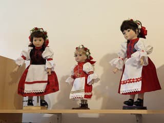 Sviatočné kroje na Vianoce: Dedili sa po generácie, nesú jedinečné regionálne znaky