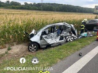 AKTUÁLNE ČELNÁ ZRÁŽKA 3 áut: Hlásia TRAGICKÉ následky! Prvé INFO a FOTO z miesta