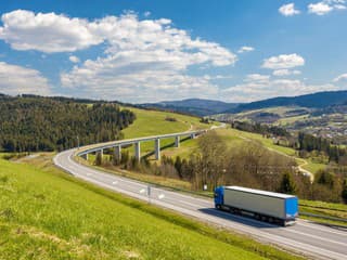 Nový most v Hajnej Novej Vsi už slúži vodičom: Nahradil nebezpečnú starú stavbu