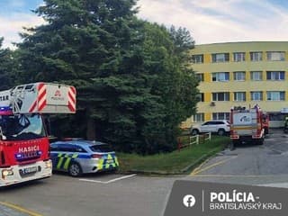 Polícia vyšetruje okolnosti požiaru v psychiatrickej nemocnici v Pezinku