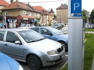 Trnava rozširuje regulované parkovanie: Viaceré ulice čakajú nové pravidlá už toto leto