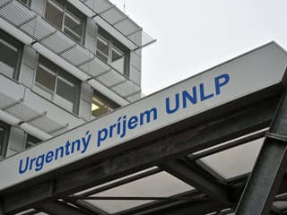 V Košiciach ošetrili desiatky pacientov po pádoch na snehu: Nemocnica hlási nárast úrazov