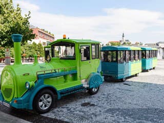 Nitra spúšťa novinku: Turistický vláčik už od júna v historickom centre – poznáte trasu a kto sa môže odviezť?