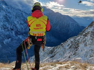 Silný vietor v Tatrách: Horská záchranná služba varuje pred vstupom do vysokohorského terénu