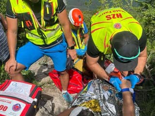 Turistke po páde z rebríka v Slovenskom raji pomáhali horskí záchranári