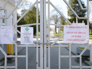 Nitrianska nemocnica zakázala návštevy na štyroch oddeleniach