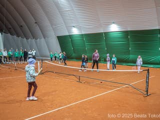 V Skalici otvorili modernú nafukovaciu tenisovú halu s unikátnymi technológiami pre deti aj verejnosť