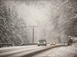 Meteostanice v Prešovskom kraji aj túto zimu chránili cesty pred nehodami