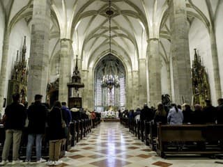 Veľkonočná nedeľa: Kresťania na Slovensku aj vo svete dnes slávia zmŕtvychvstanie Ježiša Krista