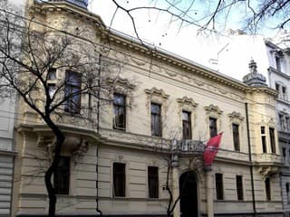 Staré Mesto obnovuje nádvorie Pistoriho paláca: Pribudne zeleň, umenie aj priestor na oddych