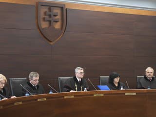 Ústavný súd SR sa obrátil na Súdny dvor EÚ v otázke straty občianstva