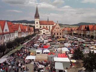 Na námestí sa v náhradnom termíne začína tradičný jesenný jarmok