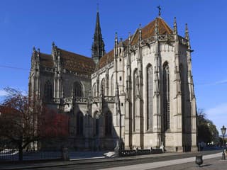 Košice modernizujú verejné osvetlenie: Dóm sv. Alžbety zažiari v nových farbách, pribudnú aj ďalšie SMART svietidlá