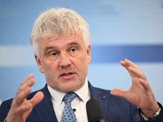 Nebezpečná radikalizácia mladých: Mikloško varuje pred vplyvom samoty a sociálnych sietí