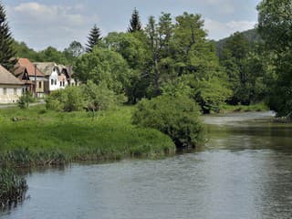 Dobrovoľníci pripravujú zimné čistenie rieky Slatina
