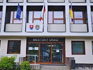 Mestský úrad v Žiari nad Hronom bude 15. septembra zatvorený: Dôvodom je modernizácia systému
