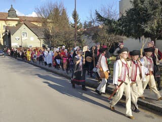 Fašiangový sprievod a šišky v Banskej Bystrici: Centrum ožije maskami, hudbou i tradíciami