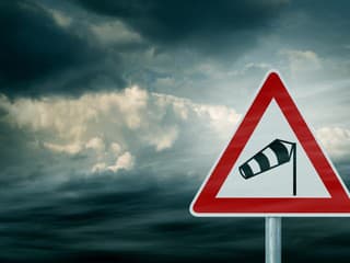 Silný vietor zasiahne hory: HZS varuje pred aktivitami, platia výstrahy aj pre lyžiarov