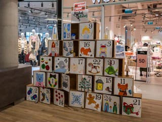 Adventná zbierka Darujme úsmev: Pomôžte rodinám v núdzi po celom Slovensku aj vy