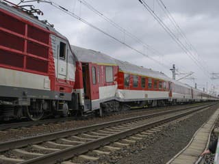 Zrážku vlakov pri Pezinku v novembri spôsobil ľudský faktor, potvrdilo vyšetrovanie