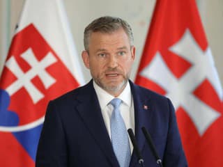 Prezident Pellegrini odmieta komentovať výroky Andreja Danka: SNS šíri klamstvá a rozdeľuje koalíciu