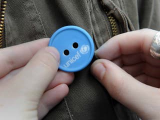 Slováci pomohli: Zbierka Modrý gombík UNICEF zachráni tisíce detí v krízových oblastiach