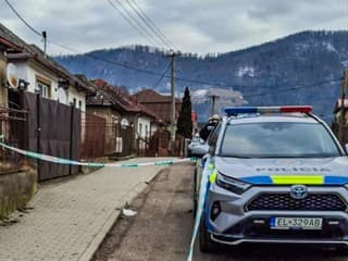 Šokujúci nález na východe Slovenska: Vyslali záchranárov, pri stanici našli dobodanú ženu