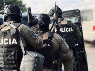 Ranný zásah kukláčov v Košiciach: Polícia obvinila štyroch za podvod s nehnuteľnosťami