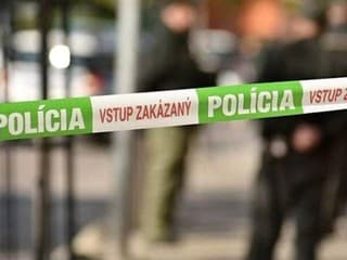 Vražda v Henclovej: Polícia obvinila 67-ročného muža, prebiehajú vyšetrovania na mieste činu