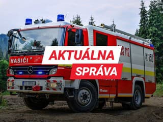 AKTUÁLNE Požiar v spaľovni odpadu na východe Slovenska: Hasiči stále zasahujú na mieste